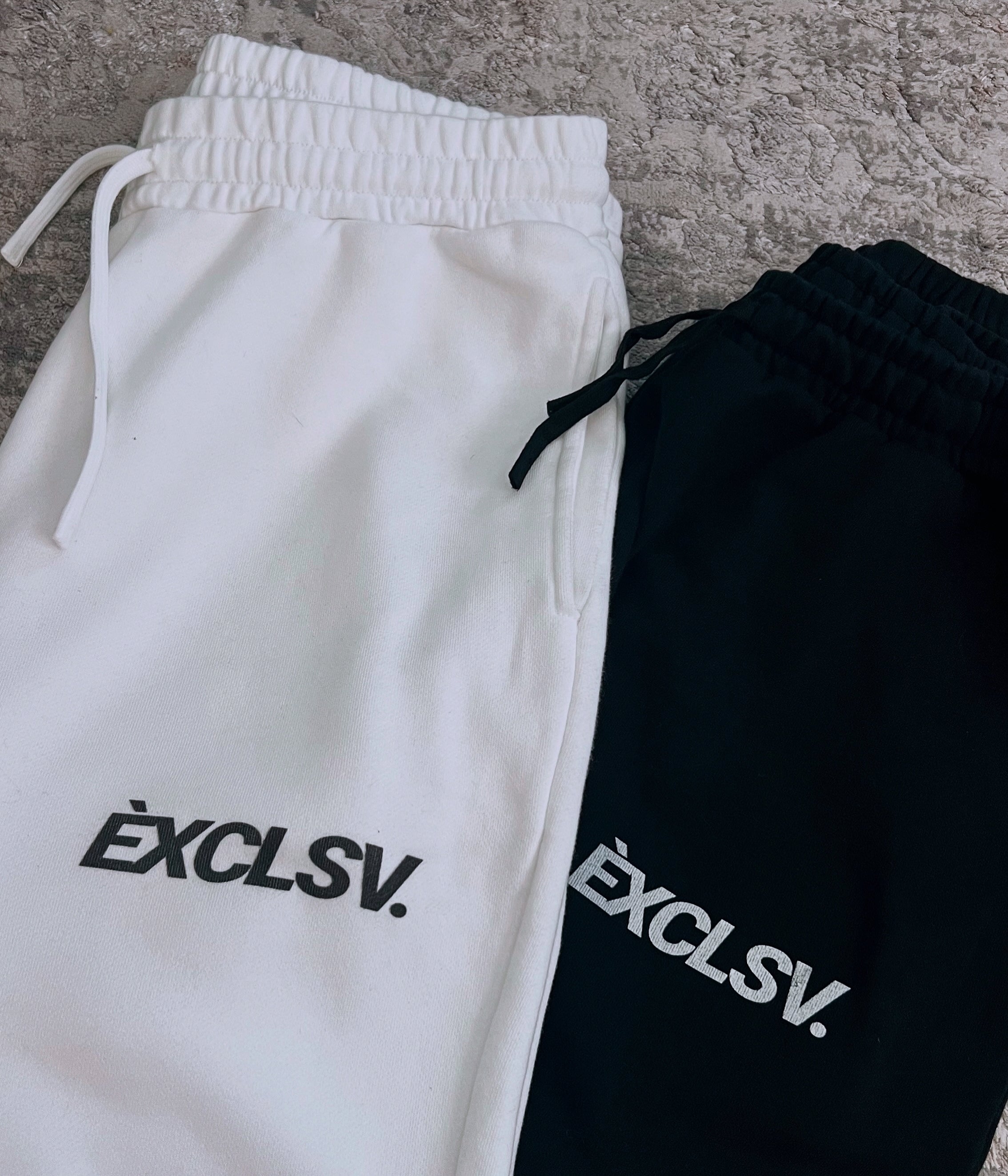 ÈXCLSV. White Essential Sweatpants