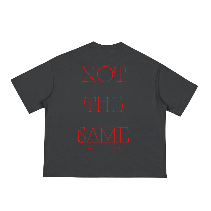 “Exclusive Studio boxy-fit shirt – modern cut, premium quality, streetwear essential.”