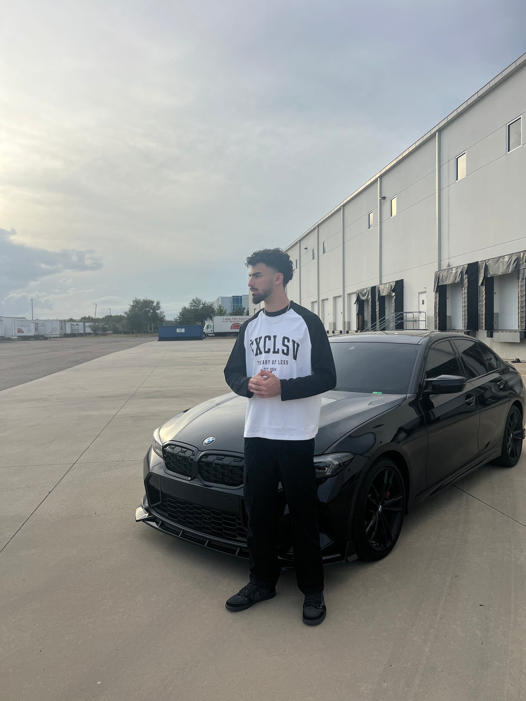 ÈXCLSV Heritage Raglan Black